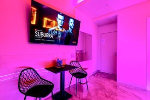 Junior Suite, City View | Interior - Bed Cinecittadue (Rome)