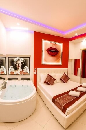 Soundproofing, free WiFi - Bed Cinecittadue (Rome)