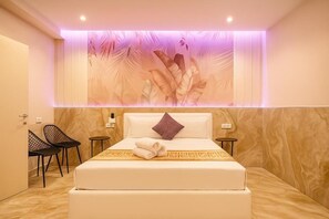 Premium-Doppelzimmer, Stadtblick | Schallisolierte Zimmer, kostenloses WLAN