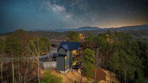 Exterior - Crown Point Reserve ~ Indoor Pool ~ Incredible Views! (Sevierville)