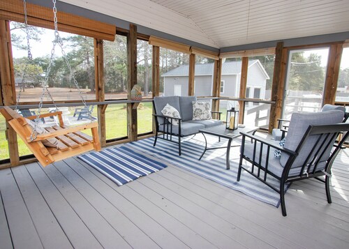 Mariners Retreat-- Handicap-Accessible Features – Pet Friendly!