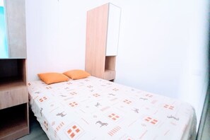 Iron/ironing board, WiFi, bed sheets - Le MARTY 9 Vue Mer Loggia Climatisé Piscine Centre (Sète)
