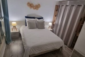 Iron/ironing board, WiFi, bed sheets - Le Tassigny Duplex Superbe Vue sur les Quai Centre (Sète)