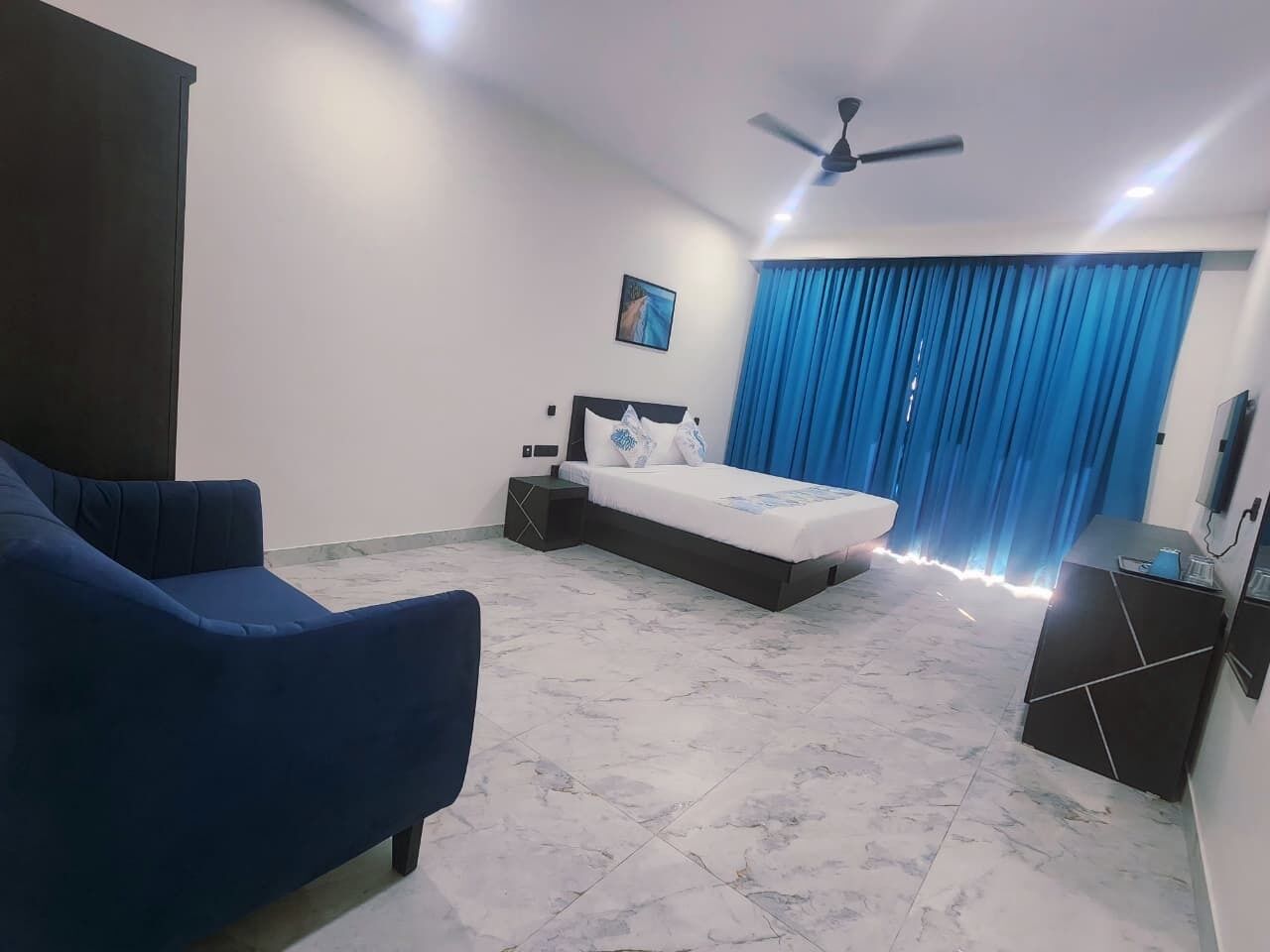 Deluxe Double Room, Balcony, Pool View | Free WiFi