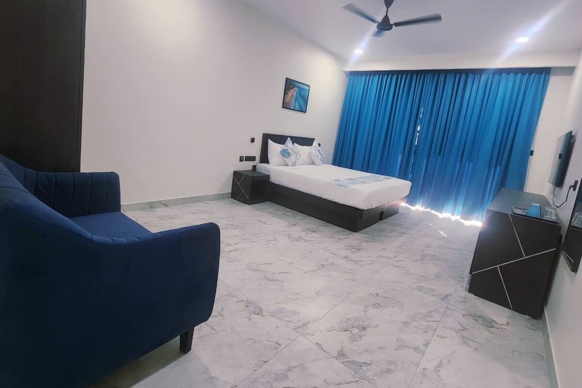 Deluxe Double Room, Balcony, Pool View | Free WiFi