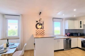Private kitchen - Le Barbusse Coeur de Ville Superbe Déco Climatisé (Sète)