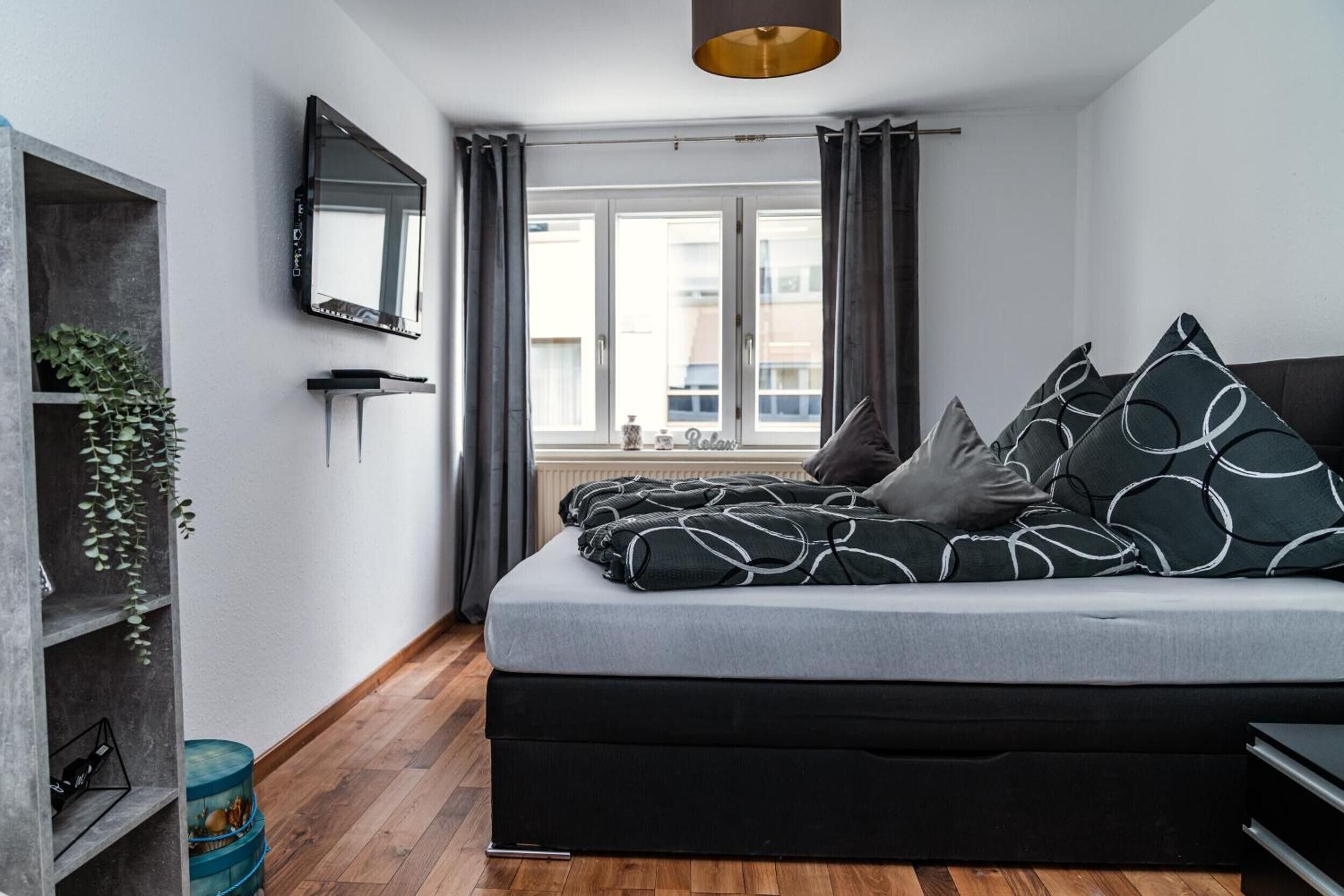 Bügeleisen/Bügelbrett, WLAN, Bettwäsche