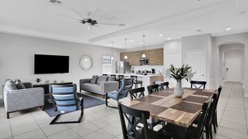 House, 4 Bedrooms | Interior