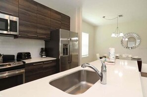 Maison, 6 chambres | Cuisine privée
