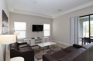Maison, 6 chambres | Coin séjour