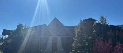 Condo, 3 chambres | Extérieur