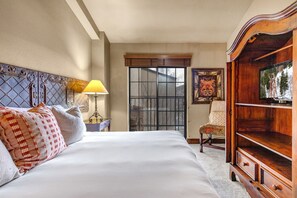 Appartement, 1 slaapkamer | 1 slaapkamer, een strijkplank/strijkijzer, gratis wifi