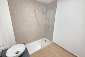 Shower - Dulce Apartment Los Cristianos (Los Cristianos)