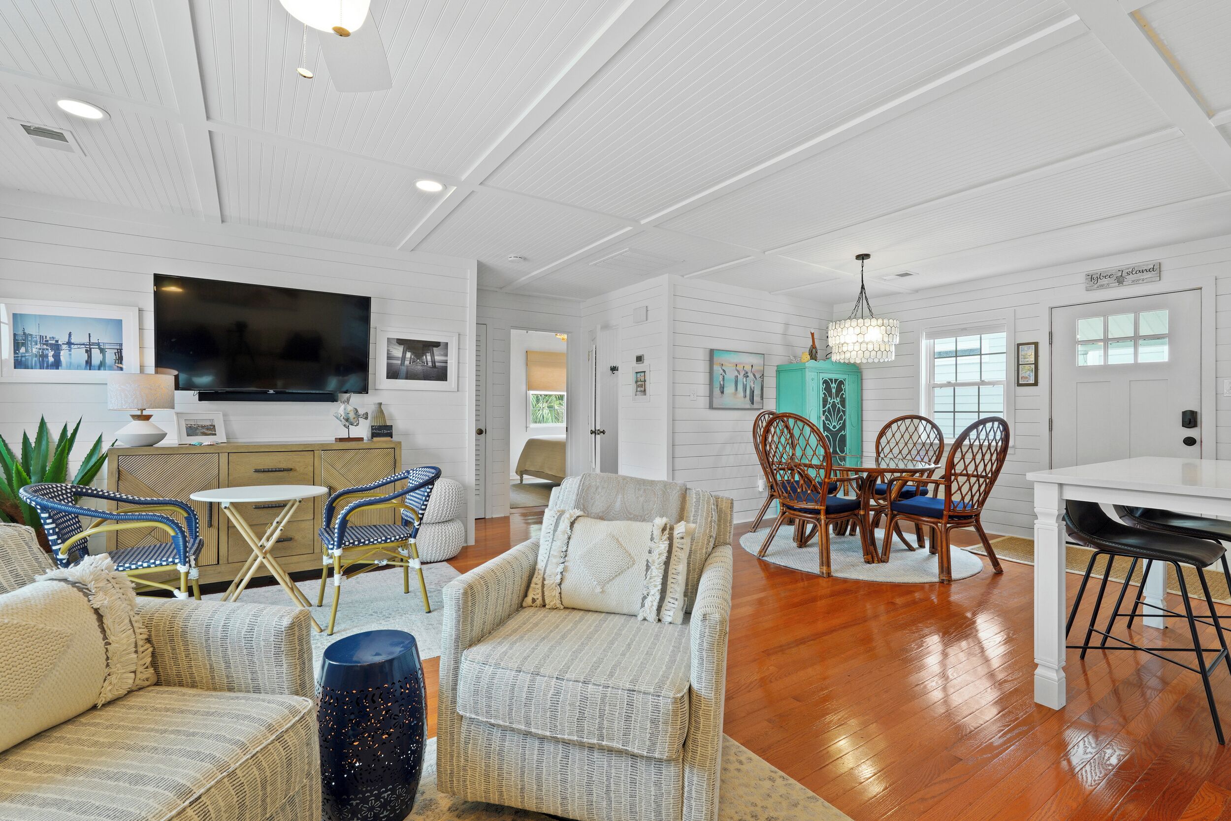 A Peaceful, Marsh-front Retreat Designed For Easy Coastal Living, Thoughtful Details, And Unhurried Time Together. - Tybee Island, GA