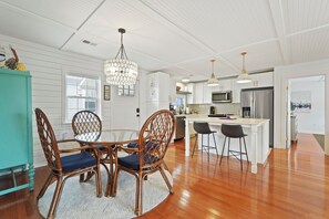 Dining - A peaceful, marsh-front retreat designed for easy coastal living, thoughtful details, and unhurried time together. (Tybee Island)