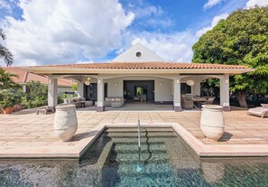 Outdoor pool - Villa Bon Bini Verde -Blue Bay Golf & Beach Resort (Sint Michiel)