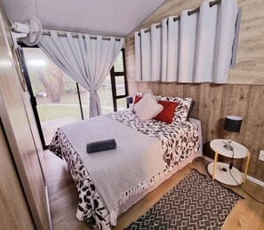 Tabla de planchar con plancha 