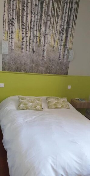 Standard Double Room | Blackout drapes, free WiFi - Hôtel - Le Tournedos (Lézignan-Corbières)