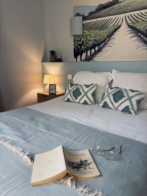 Cortinas opacas y wifi gratis