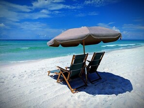 Una spiaggia nelle vicinanze