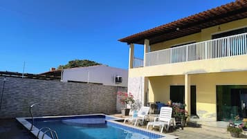 Perhetalo, lanai | Uima-allas