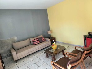 Family House, Lanai | Living area | Flat-screen TV - CASA DE PRAIA TAMANDARÉ (Tamandaré)