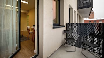 Apartment, Balkon | Speisen im Freien