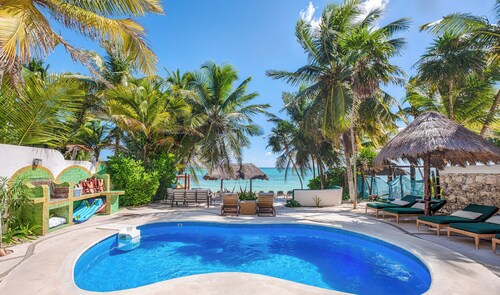 NEW! Villa Iguana | Elegant Beachfront Living on Soliman Bay