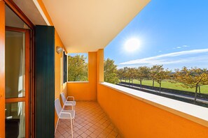Terrace/patio - Baglio degli Ulivi 68 with swimming pool (Sirmione)