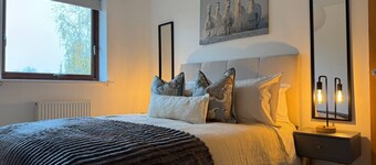 2 Bedroom Flat Free Parking Close to Gatwick