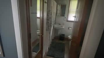 Towels, soap, toilet paper