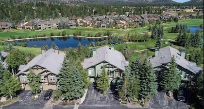 Fairway Front Luxury with Sweeping Mountain Views | 4BR