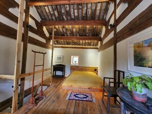 Quadruple Room, Patio, Garden View | Free WiFi - Secret Moon (Dali)