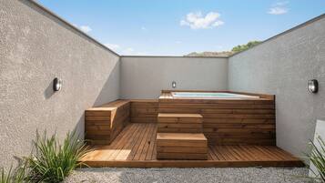 Bañera de hidromasaje exterior