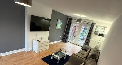 Spacious Detached 4-Bed Home in Central Milton Keynes