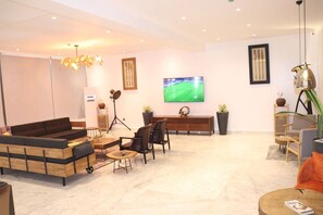 Apartamento standard, sacada, vista para a cidade | Parte interna