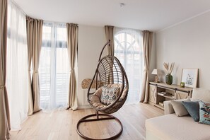 Smart TV, fireplace, books - Loft Amalia with master in historic fire tower - near lake (Szczecinek)