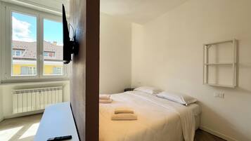 1 camera, culla da viaggio, Wi-Fi, lenzuola