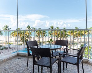 Outdoor dining - Amazing Ocean View Apt Marbella del Caribe (Carolina)