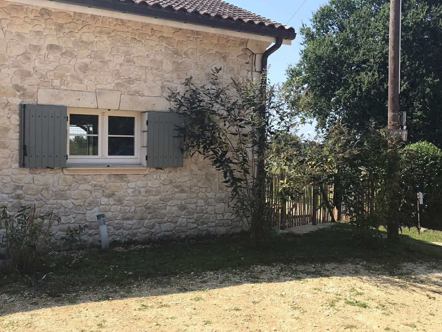 Enceinte de l’hébergement