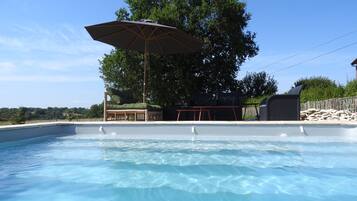 Piscine extérieure, piscine chauffée
