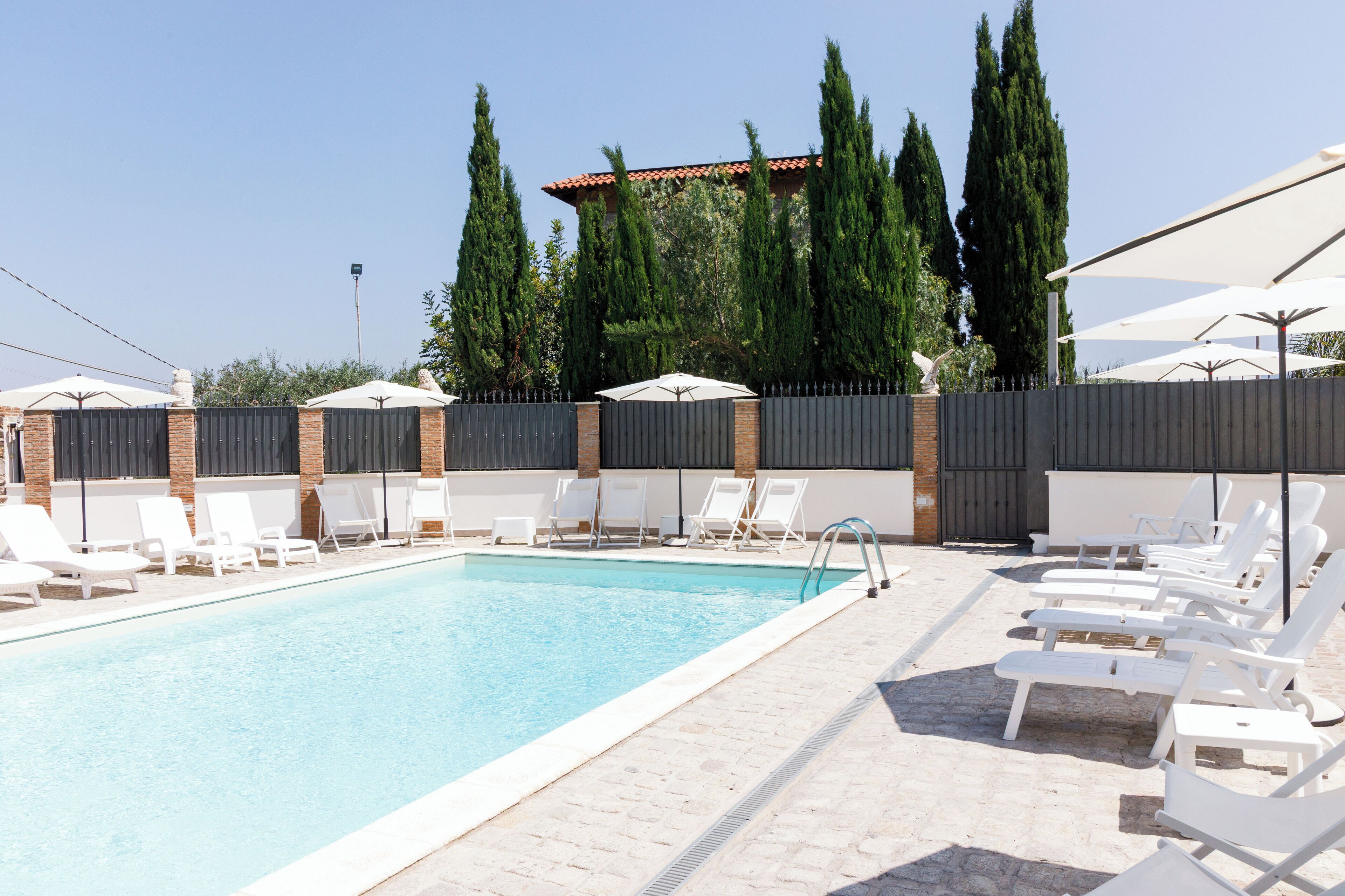 Piscine extérieure (ouverte en saison)