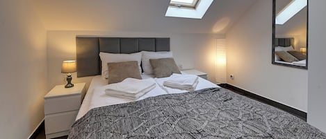 Apartment, Balcony, Mountain View | Free WiFi