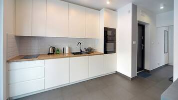 Apartment, Balkon, Bergblick | Eigene Küche