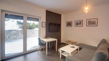 Apartment, Mountain View, Ground Floor | Living area