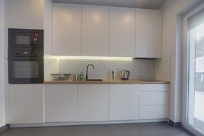 Apartment, Mountain View, Ground Floor | Private kitchen - RentPlanet - Apartamenty Narutowicza (Karpacz)