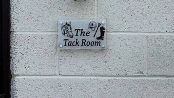 House, 1 Bedroom, Accessible, Pool View | Exterior detail