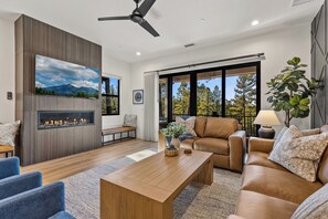 Smart TV, fireplace, video games, computer monitors - Family Flagstaff Retreat with Hot Tub, Arcade Games, Fenced Yard & Office (Flagstaff)