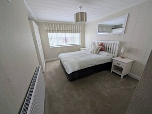 ロフト 2 ベッドルーム バルコニー | 2   室のベッドルーム