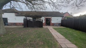 House, 1 Bedroom, Accessible | Exterior - The Stables Cottage With Hot Tub - NO PE (Doncaster)
